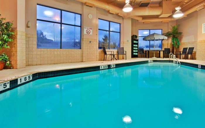 Holiday Inn & Suites Mississauga West / Meadowvale By IHG