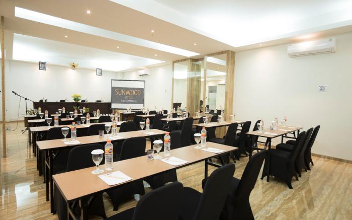 Sunwood Arianz Hotel managed by BENCOOLEN