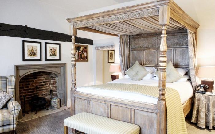 The Red Lion Hotel
