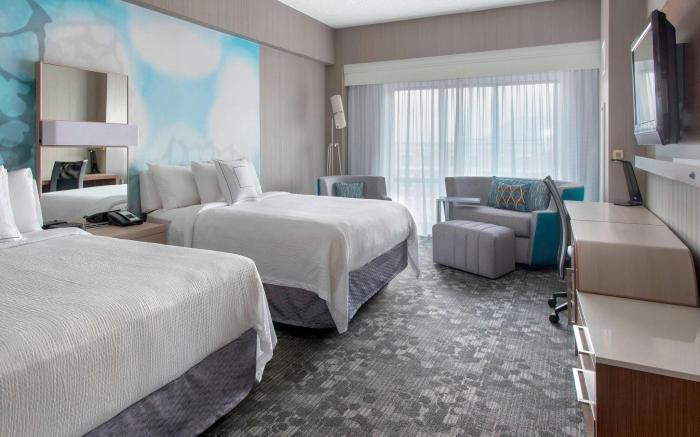 Courtyard by Marriott Newark Elizabeth