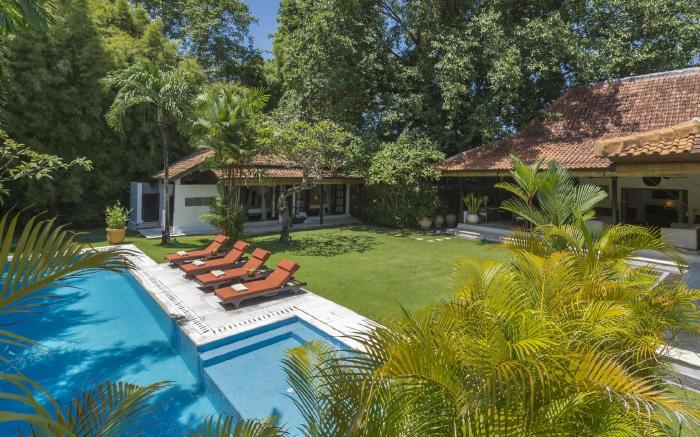 Villa Eight