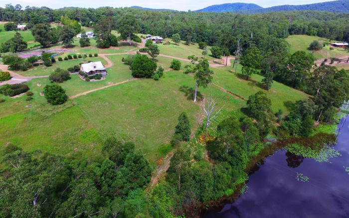 Clarendon Forest Retreat