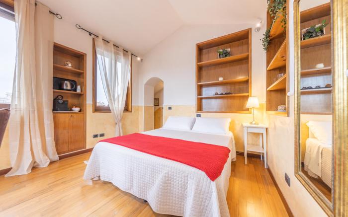 Heart braking view studio in Rome