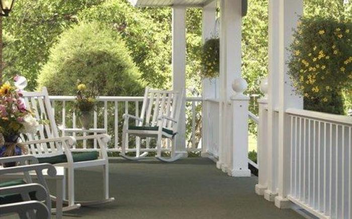 JUNIPER HILL INN