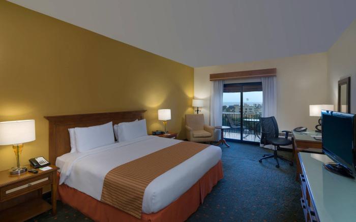 Courtyard by Marriott Santo Domingo