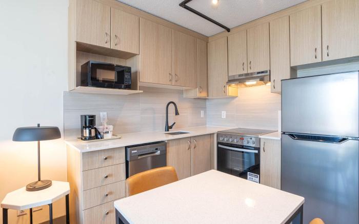 Sandman Suites Vancouver - Davie Street