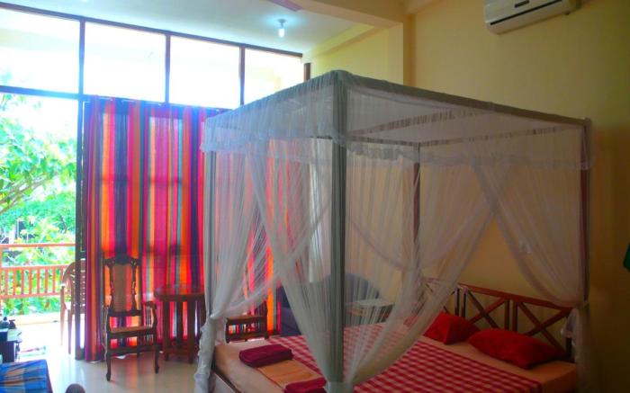 Finlanka Hotel
