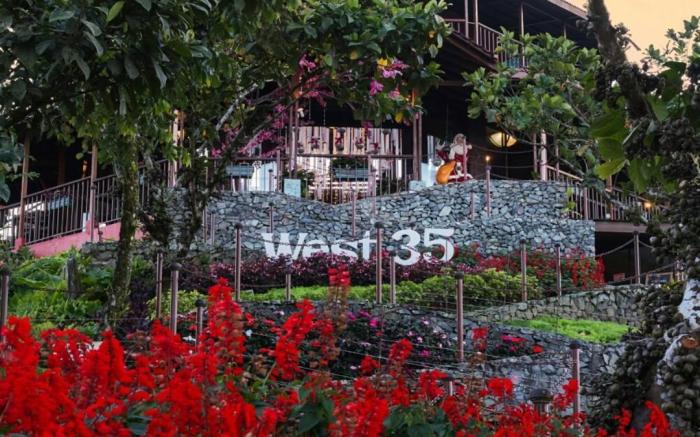 WEST 35 ECO MOUNTAIN RESORT