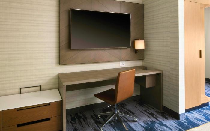 Fairfield Inn & Suites Louisville Northeast