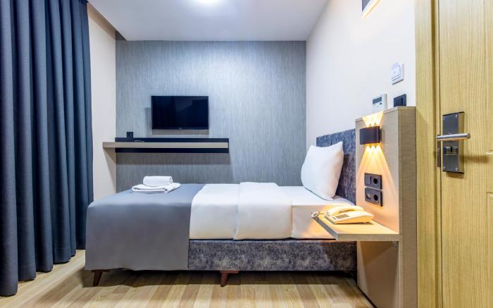 The Business Class Hotel 