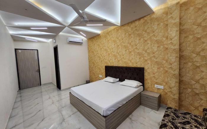 Hotel O MG HOTEL