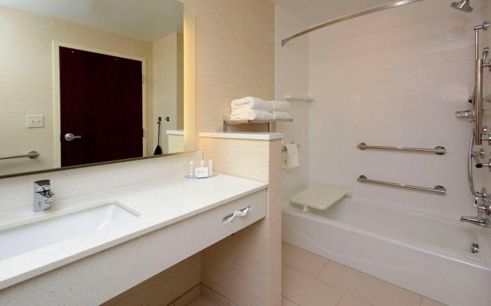 Fairfield Inn & Suites Raleigh Capital Blvd./I-540