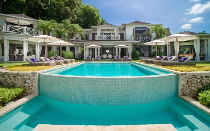 Round Hill Hotel & Villas