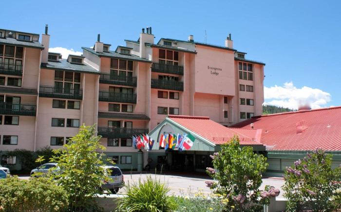 Evergreen Lodge at Vail