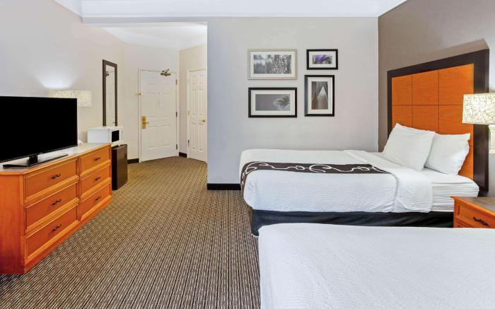 La Quinta Inn & Suites by Wyndham Birmingham Hoover