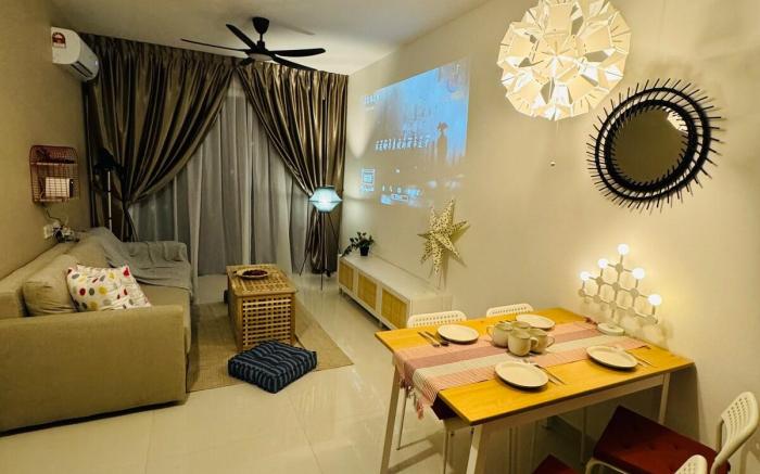 Cozy 2B1R condo forest city