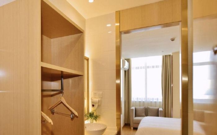 GreenTree Inn Shanghai National Convention and Exhibition Center Huaxiang Road