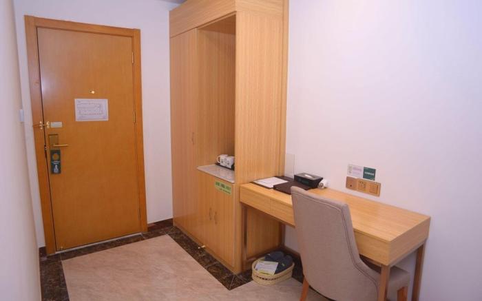 GreenTree Inn Zhongshan West District Fuhua Road Branch
