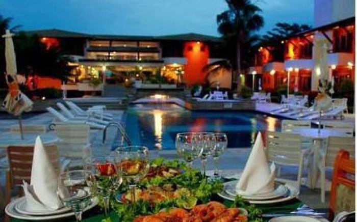 Porto das Naus Praia Hotel