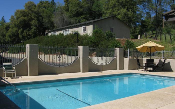 Country Inn Sonora