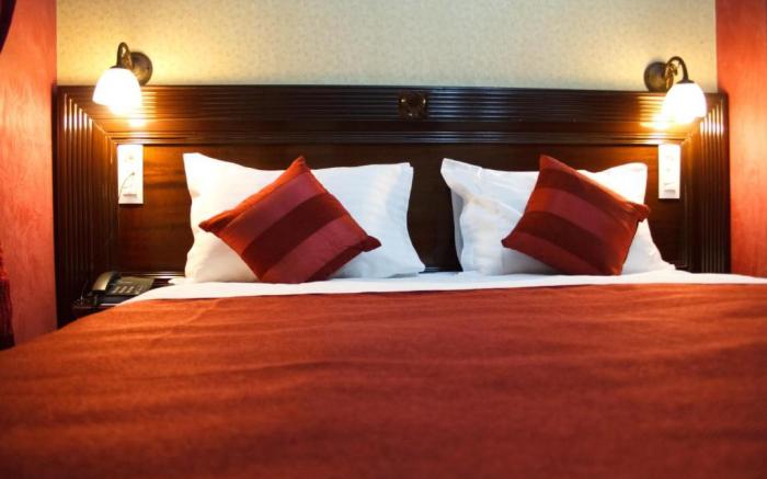 Daily Plaza Hotel