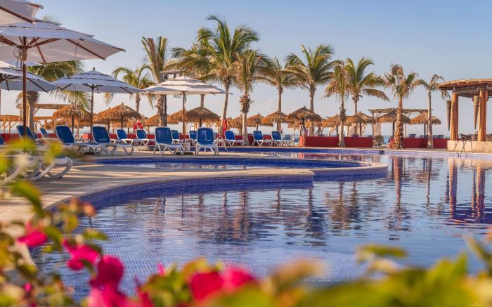 Grand Decameron Los Cabos, A Trademark All-Inclusive Resort