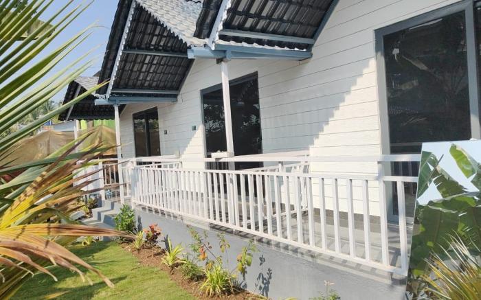 White Tree Resort