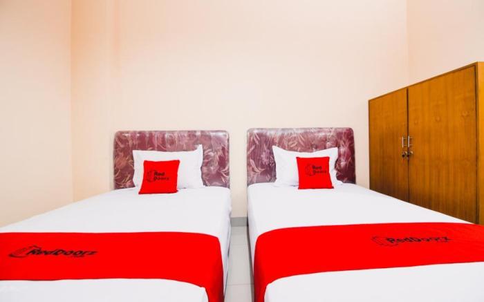 RedDoorz Plus @ Pogung Raya