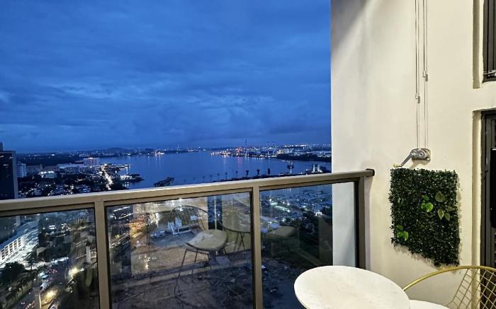 Rnf Princess Cove Royale city and sea view 