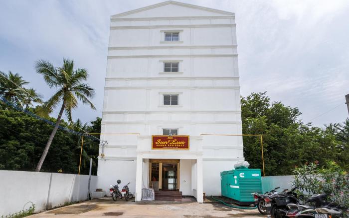 SunLux Grand Residency