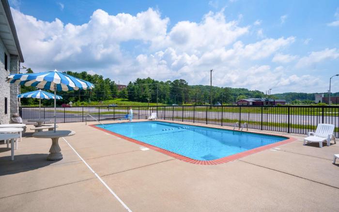 Motel 6 London, KY