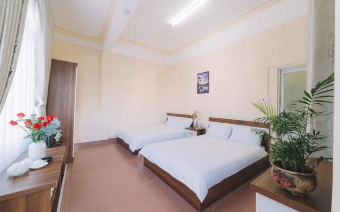 Hotel Phát Lợi - Thỏa sức cùng thiên nhiên 