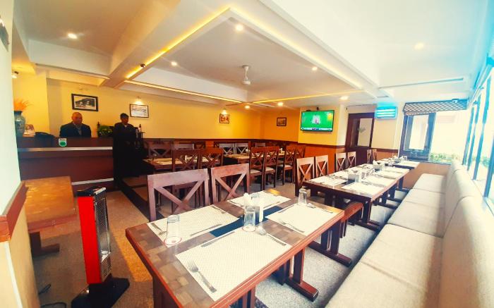 Hotel Vishnu Palace