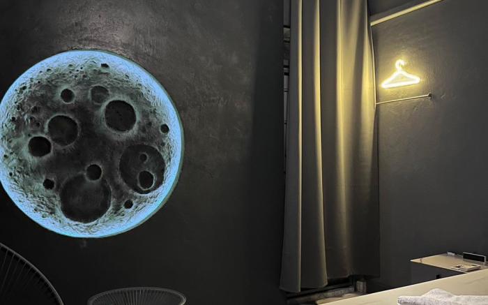 Doctor Alien Hostel