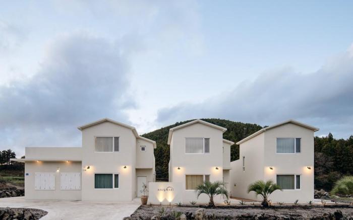 Jeju House Marge