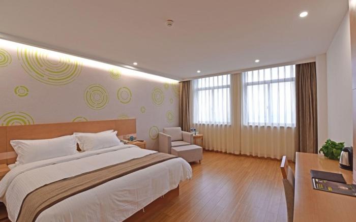 GreenTree Inn Tongxiang Chongfuzhen World Fur Center Branch