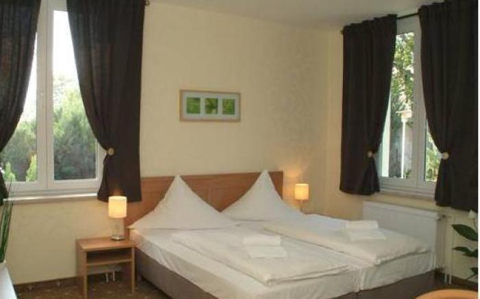 Bernstein Acamed Resort