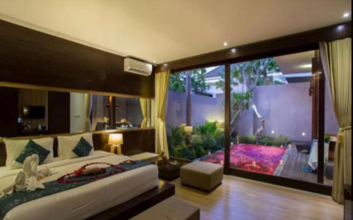ROMANTIC VILLA FOR HONEYMOON AT SEMINYAK