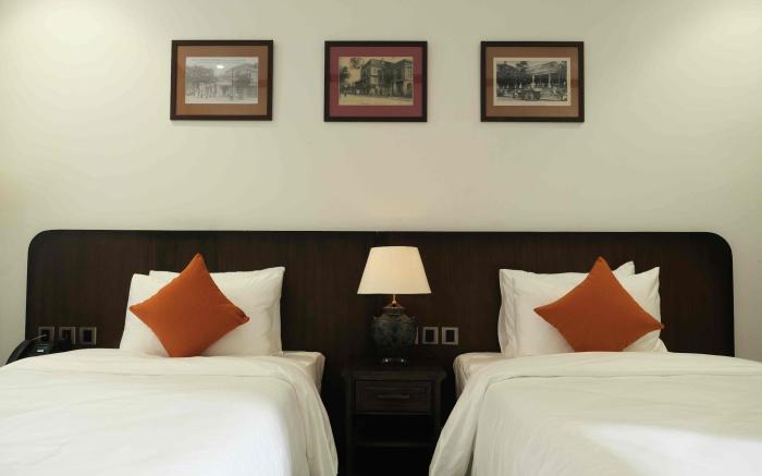 Paul Chabot Hotel 