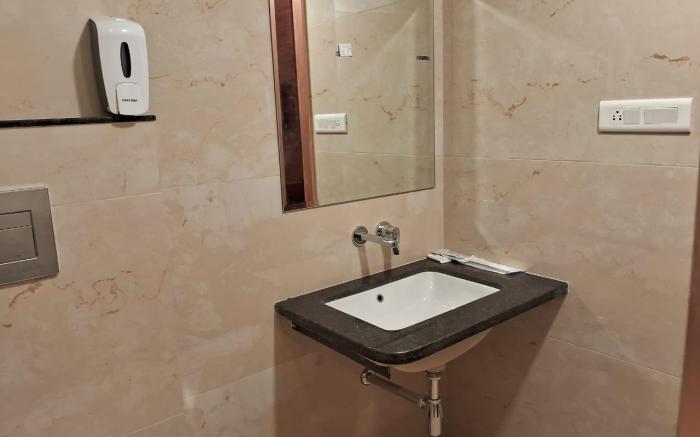 FIVE ELEMENTS HOTELS MERTIYA RESIDENCY