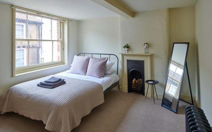 Stylish 2 Bedroom Apartment Close to City Centre