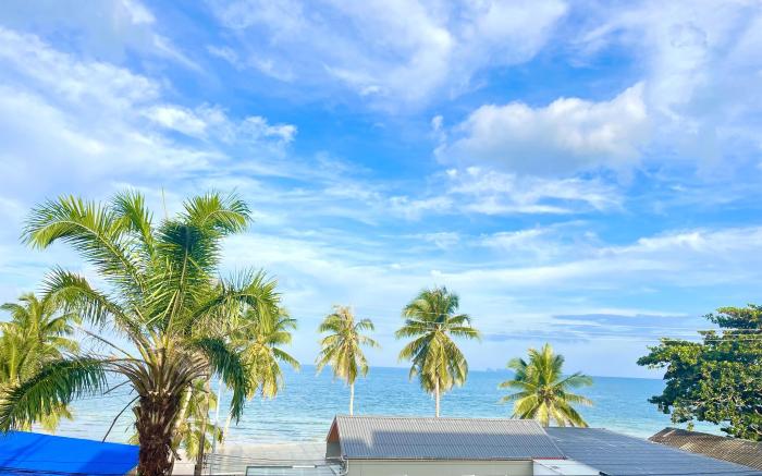 Pirates Terrace Hotel and Hostel