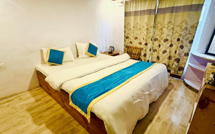 HOTEL KHAYUL