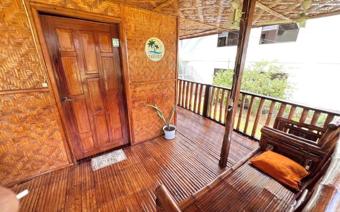 Taylors Plantacion Resort- Bamboo Villa