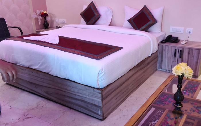 Super Hotel O 820943 Hotel The Vindh