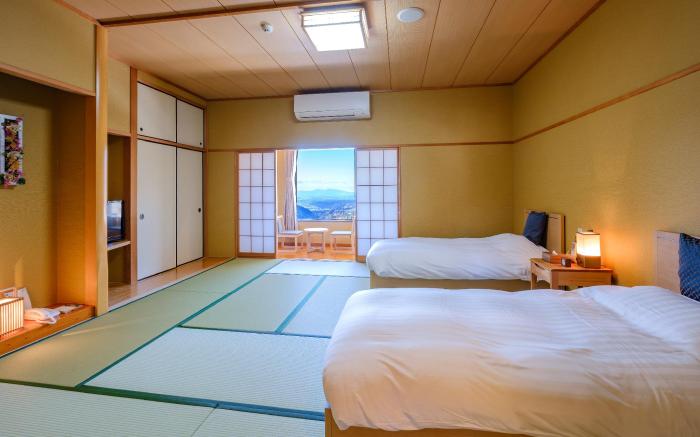 Aso Canyon Terrace & Lodge