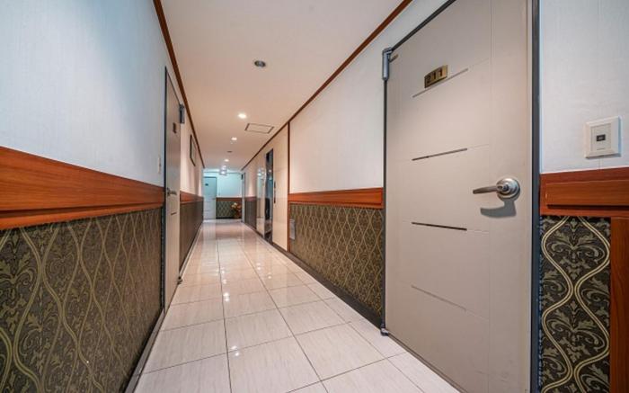 Jeju Donghae Hotel