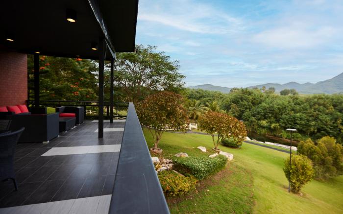 The 8ight Pool Villa & Campground Saraburi 