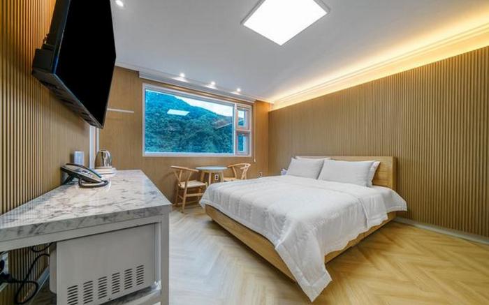 Danyang Meros Hotel