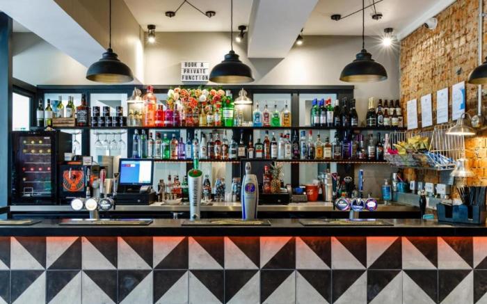 OYO Ruby Pub & Hotel